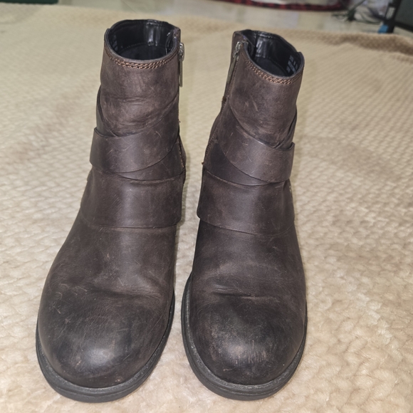 Clarks Women's Dark Brown Ankle Leather Boots with Side Zipper Size 8M - Picture 5 of 9